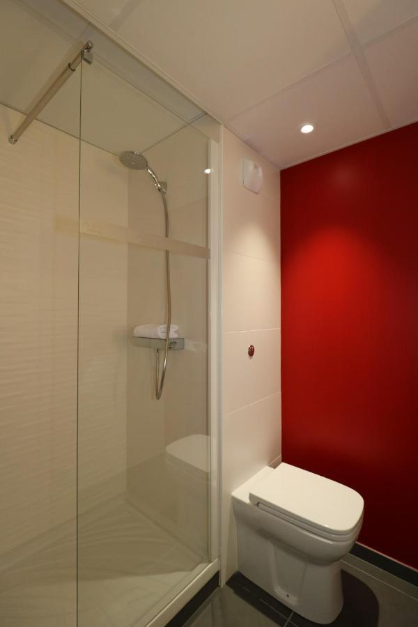 Hotel Arena Toulouse Bagian luar foto