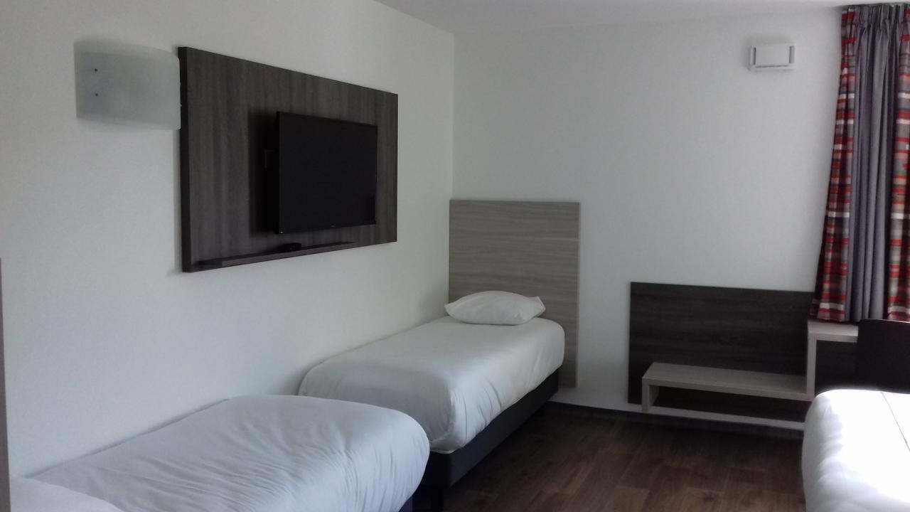 Hotel Arena Toulouse Bagian luar foto